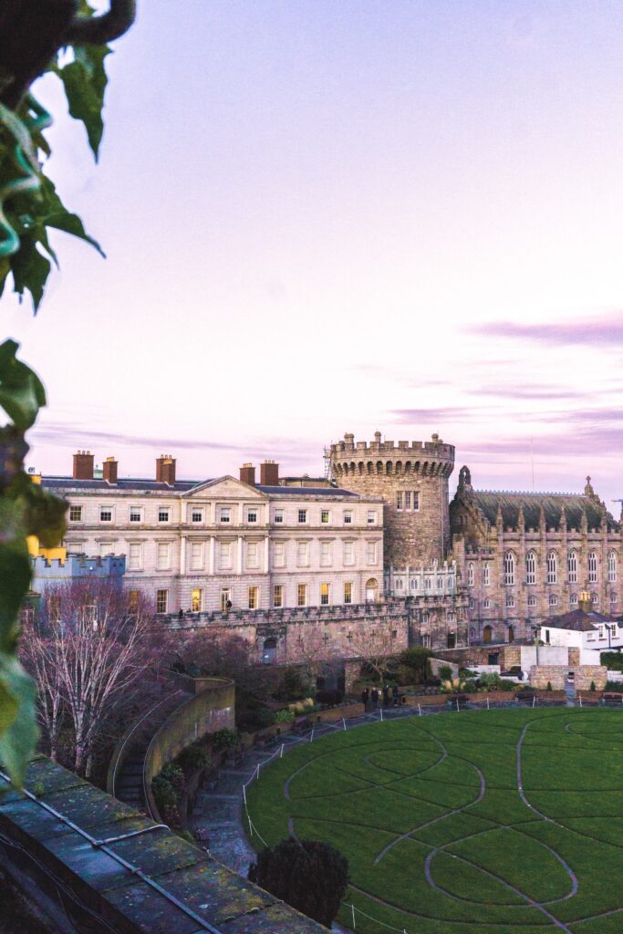 Дублинский замок, Ирландия
