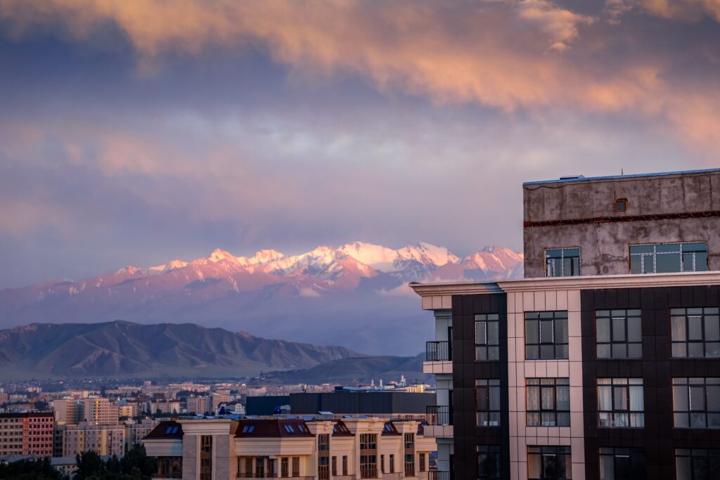 Вид из окна в Бишкеке
