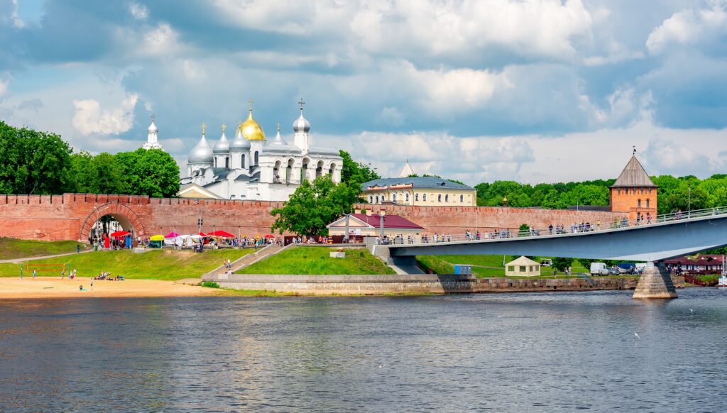 Новгородский Кремль и река Волхов