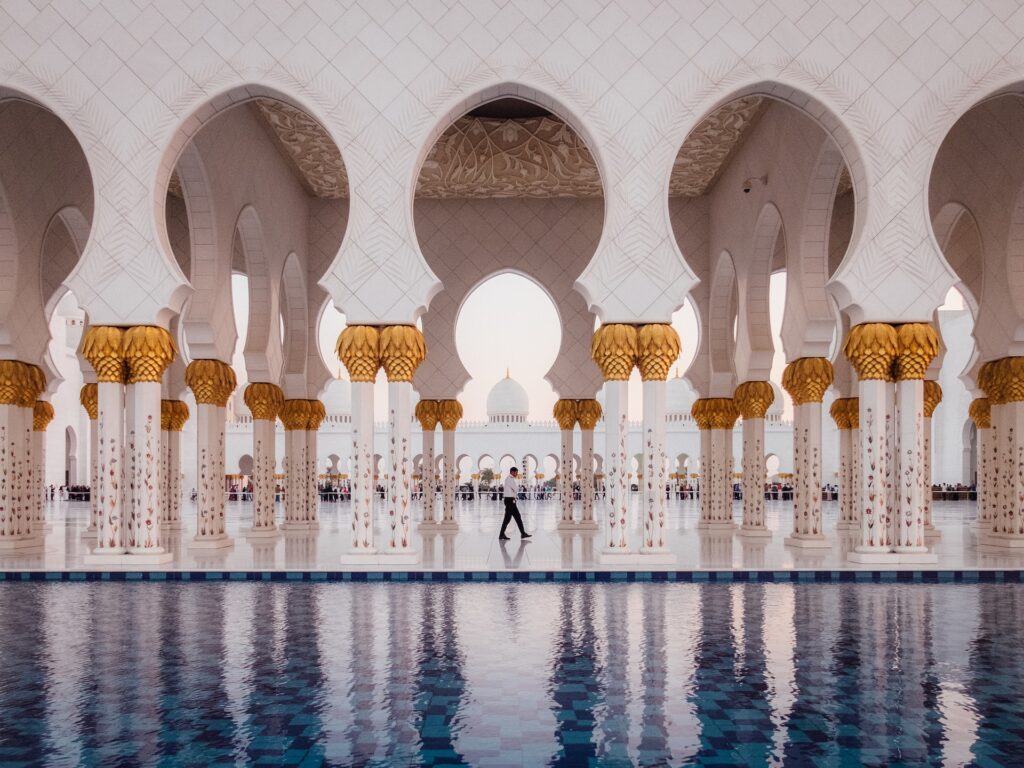 Шикарный дворец в Абу-Даби